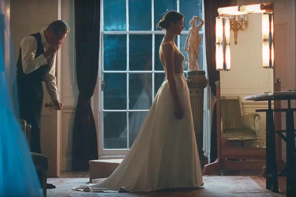 Призрачный 2017. Дэниел дэй-льюис призрачная нить. Призрачный 2017. Призрачные войны 2017. Призрачный 2017.