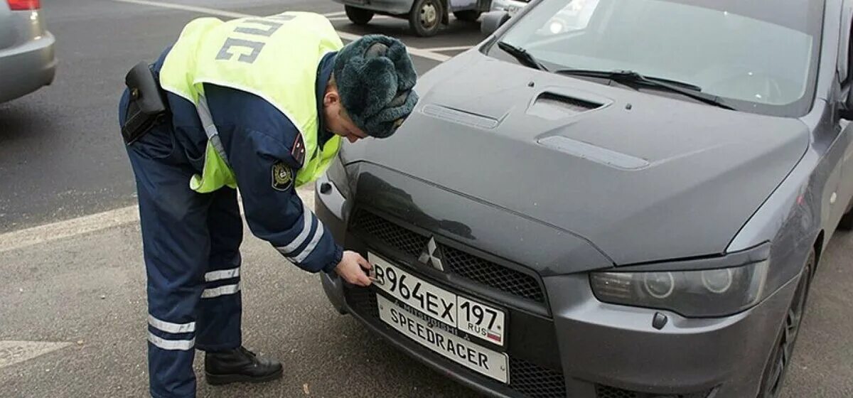 Имеет ли полиция останавливать машину