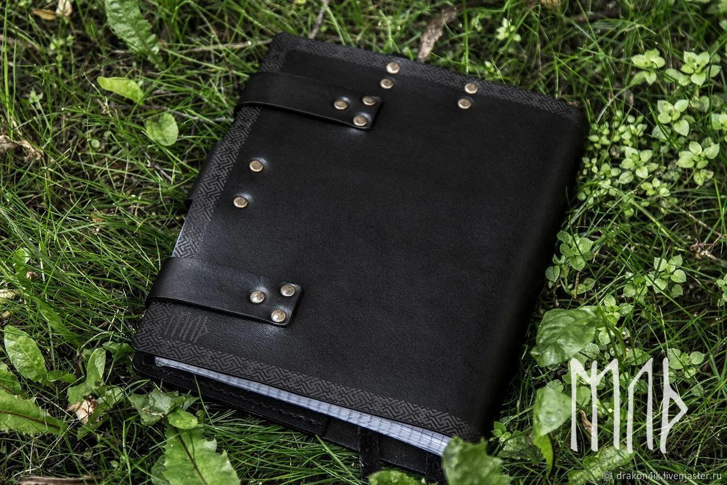 Мидори ежедневник. Блокнот сувенирные города. Блокнот новосибирске. Блокнот а5 золотая обложка. Блокнот с символикой города.