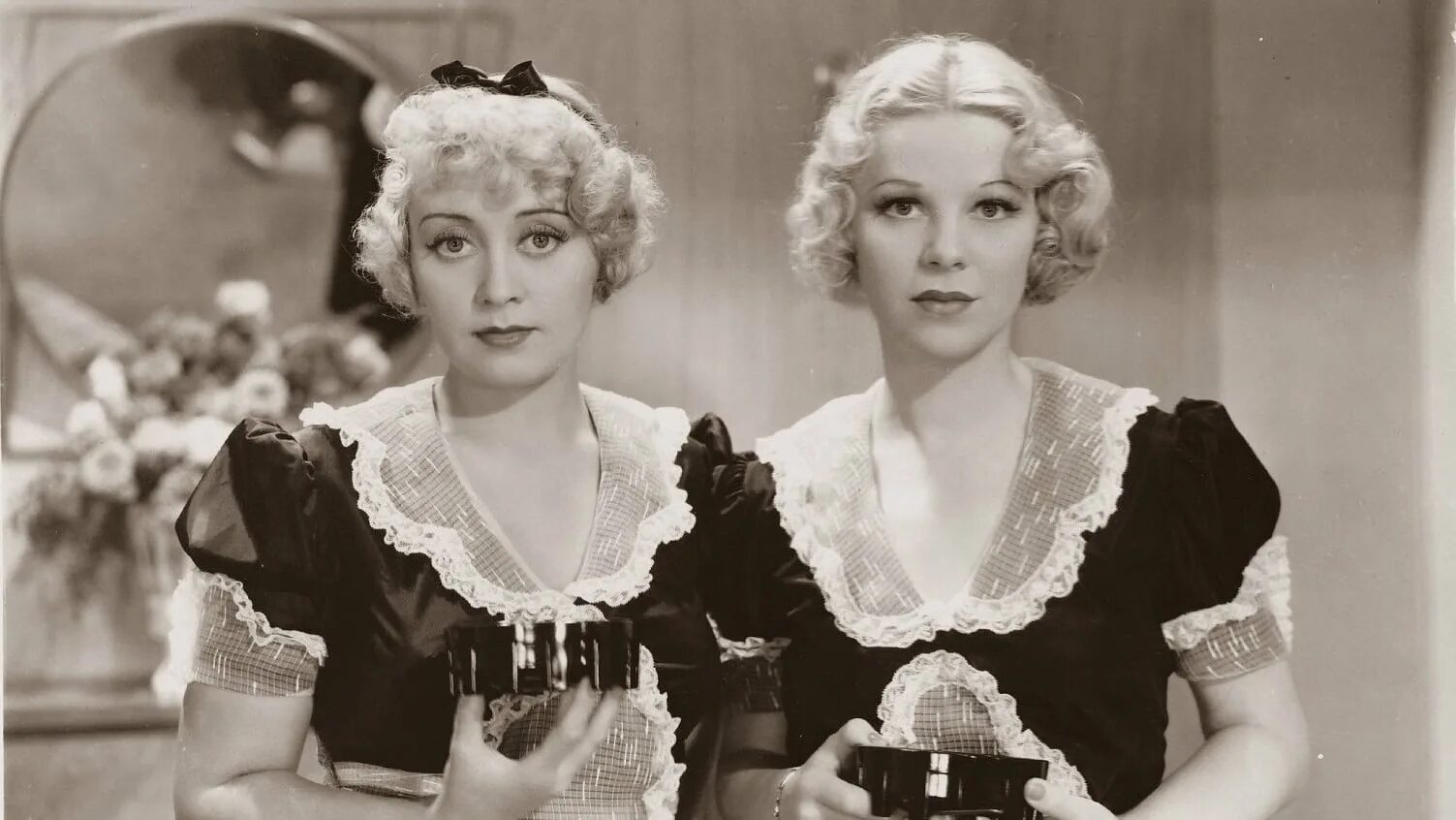 Crazy blondes. Joan Blondell. Princess 1934.