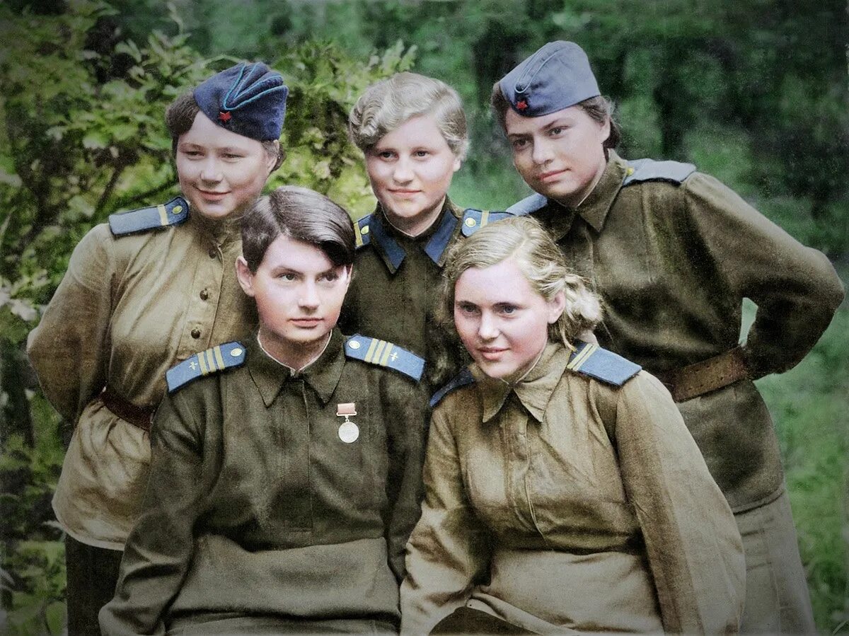 Мобилизация женщин в великую отечественную войну. Женщины-солдаты 1941. Женщины солдаты Великой Отечественной войны.
