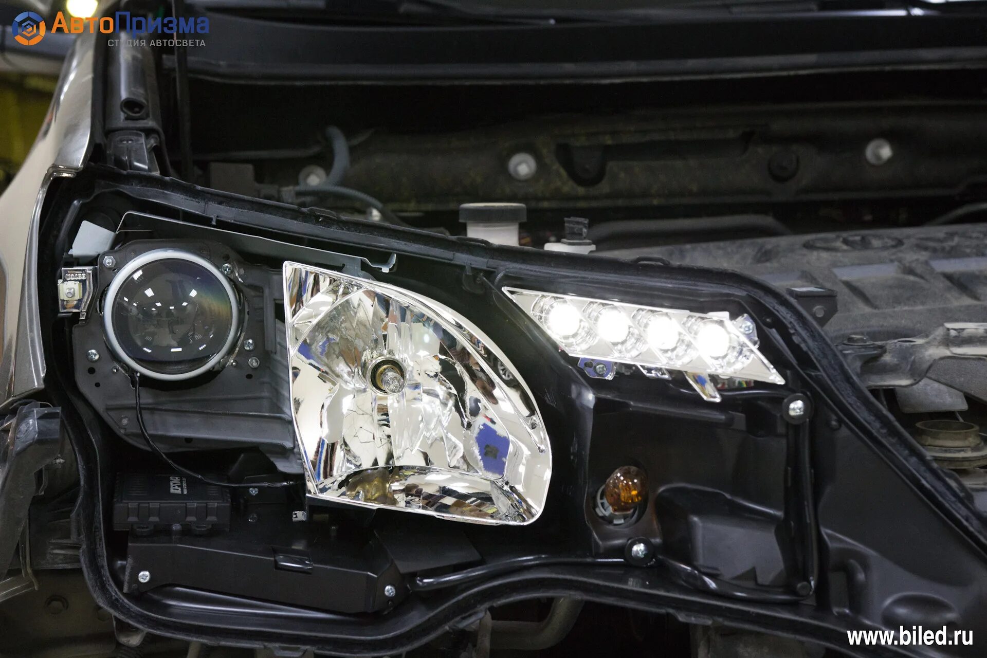 Bi led toyota. Bi led Toyota rav4. Лед линзы на Тойота рав 4. Лазерные bi-led линзы на рав4 2016г. Линзы для rav4 led.