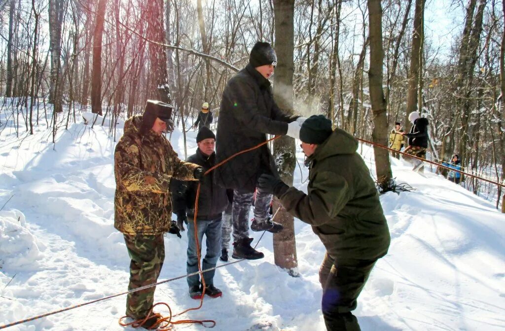 Зарница 23 февраля на улице