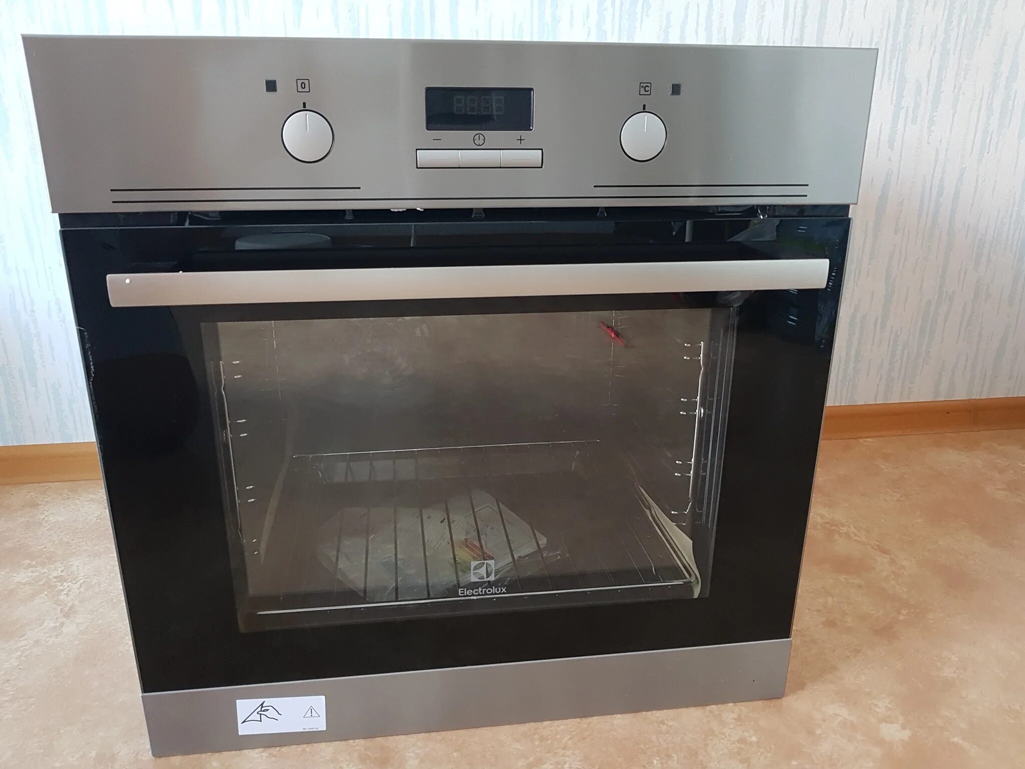 Ремонт духового шкафа electrolux. Духовой шкаф Electrolux ezb52410ax. Electrolux EZB 52410. Электрический духовой шкаф Electrolux EZB 53410 AK. Electrolux EZB 52410 AX.