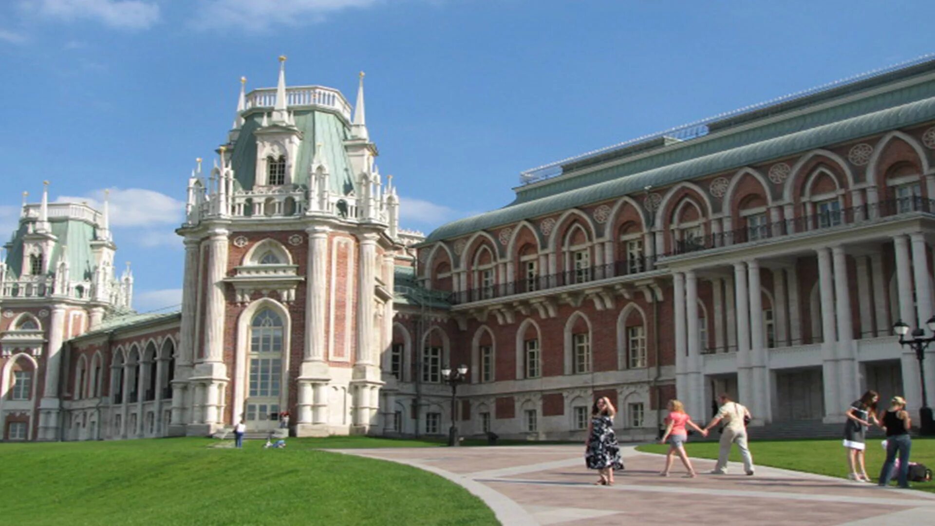 Царицыно москва билеты. Дворцово-парковый ансамбль в Царицыно Баженов. Музей усадьба Царицыно. Москва музей-заповедник Царицыно музей-заповедник Царицыно. Ансамбль усадьбы Царицыно.