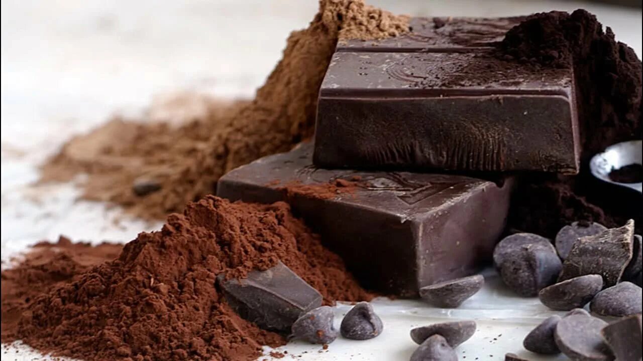 Темный шоколад фото. Какао и темный шоколад. Черный шоколад. Натуральный темный шоколад. Органический шоколад.