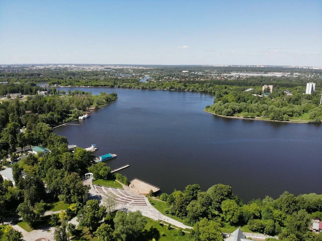 Долгопрудный московская. Город долгопрудный микрорайон шереметьевский. Покажи долгопрудный. Долгопрудный центр города. Покажи долгопрудный.