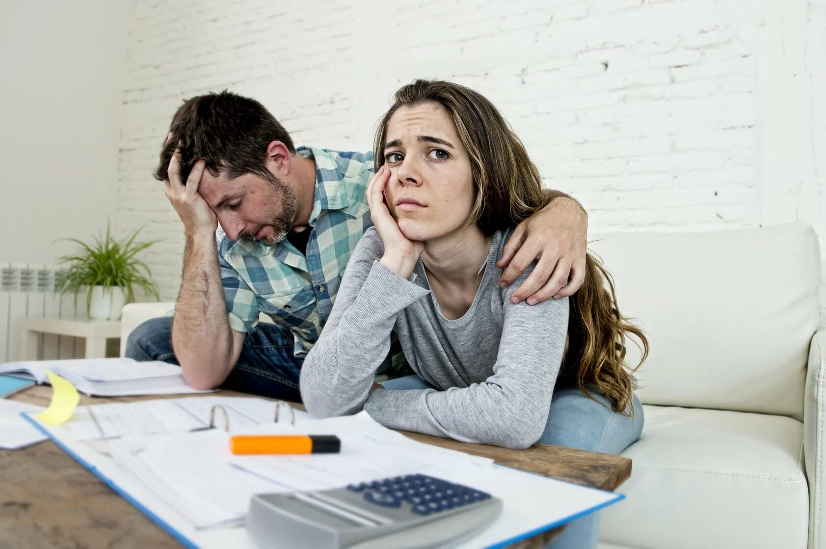I am worried. Стресс. Стресс фото пара. They worried. Банкротство.