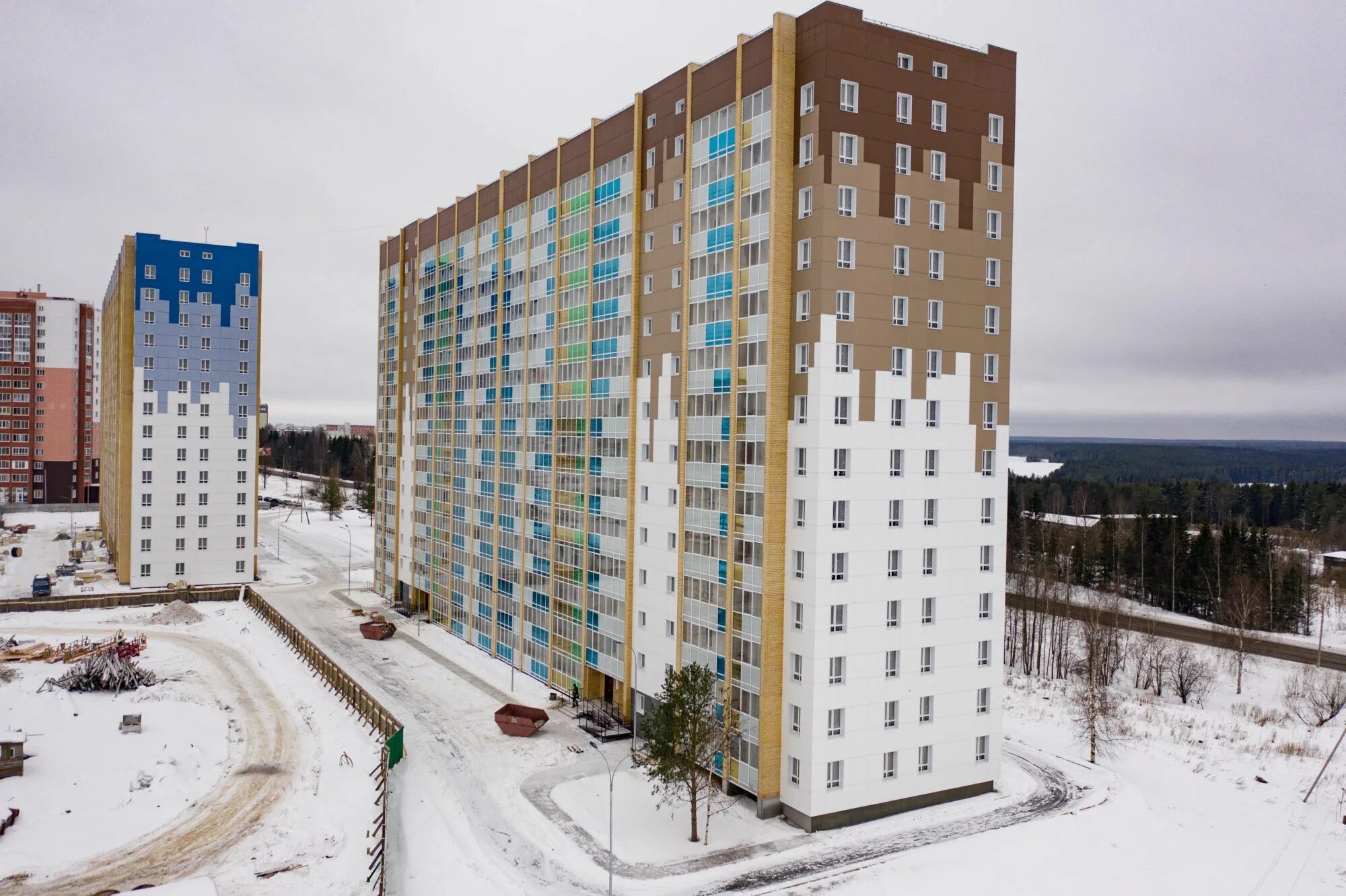 Купить недвижимость в сыктывкаре. ЖК Атлантида Сыктывкар. Тентюковская Сыктывкар новостройка. Жилые дома в Сыктывкаре. Сыктывкар Орбита новострой.