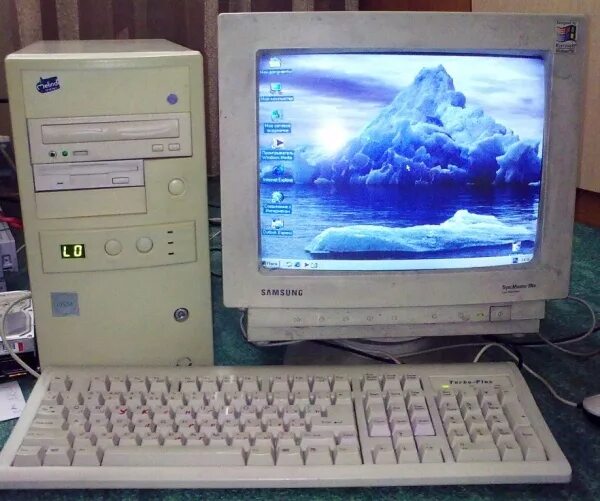 Компьютер Pentium 133 IBM. Компьютер Intel Pentium 1. Пентиум 4 монитор. Компьютер пентиум 4 2005 года. Пентиум 1