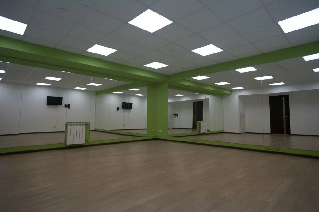 панатта спорт новосибирск. тренажерный зал новосибирск feroom. спортивный зал новосибирск. спортивный зал новосибирск. тренажерные залы новосибирск.