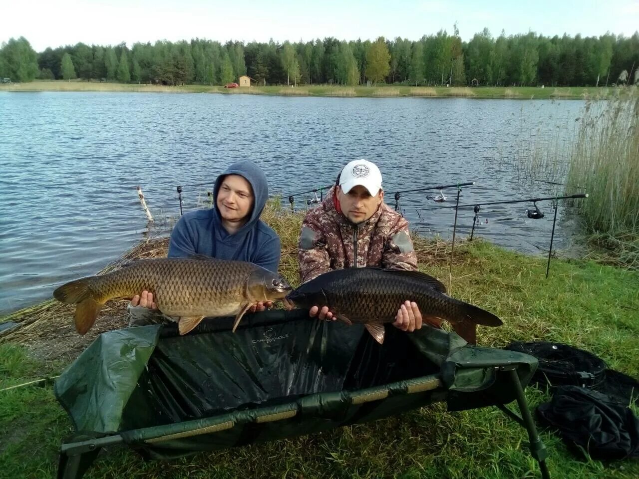 Рыбалка в молодечно. Платное озеро. платное озеро для рыбалки. платник рыбалка. хорошие места для рыбалки.