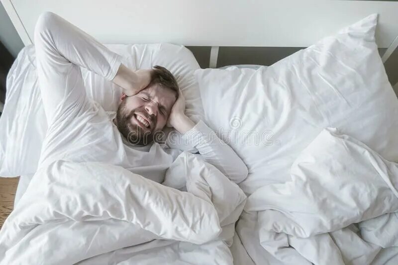 Потею во сне с похмелья. Потею во сне с похмелья. Парень проснулся. Запой. Сильно потею после алкоголя.