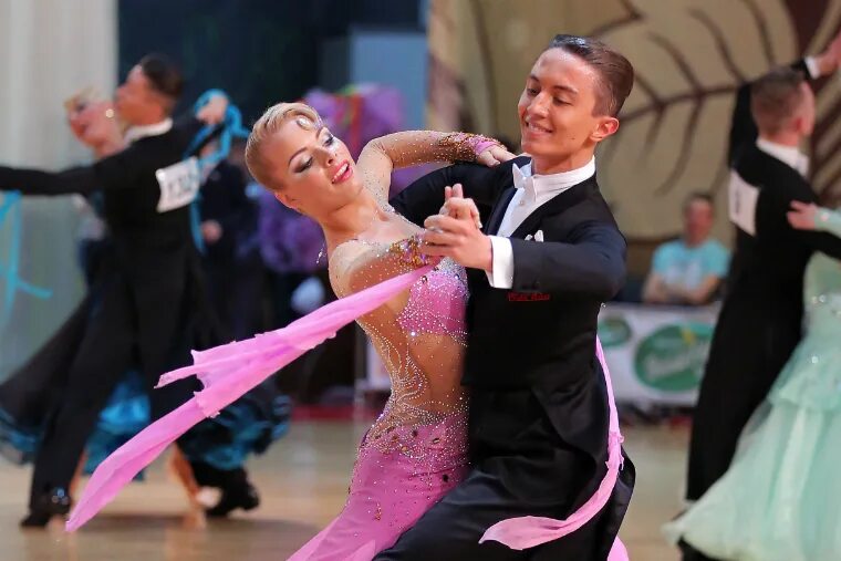 чемпионат мира бальные танцы стандарт. давид манукян бальные танцы чемпионат мира. фтсар бальные танцы. фтсарр танцевальный. танцы юниоры.