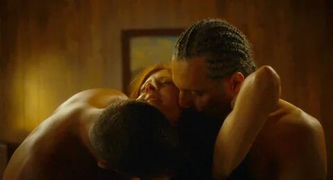 Susan Sarandon has a threesome at 73 in her new movie. 
