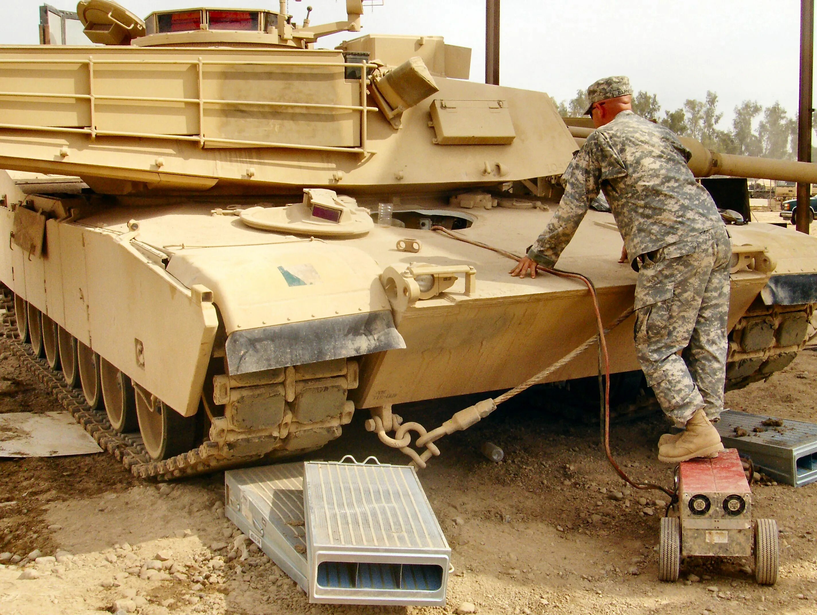 Танка Абрамс м1а1. Танк Абрамс m1a2. Танк m1 Abrams. М1а1 Абрамс внутри.