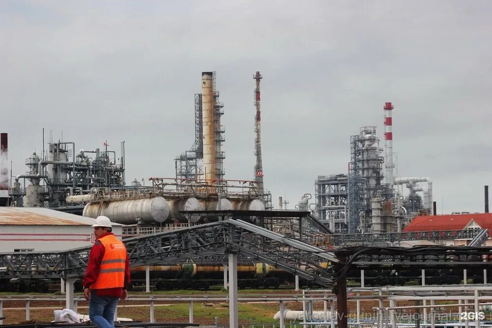 Завод лукойл нижний новгород кстово. Нефтеперерабатывающий завод кстово. Нефтеперерабатывающий завод кстово. Кстовский нпз лукойл. Кстово нефтеперерабатывающий завод.