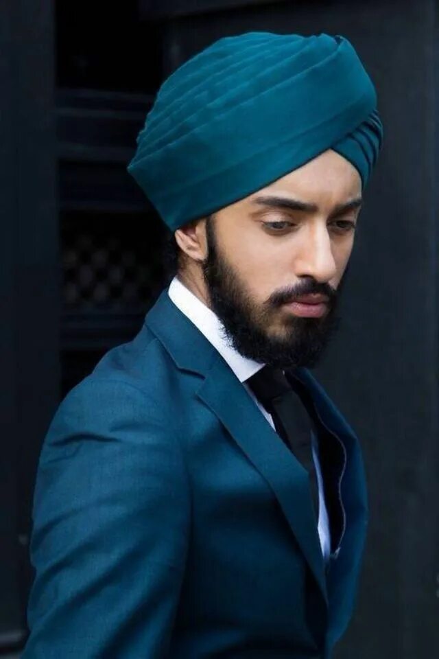 Maninder singh. Персидский тюрбан. Национальный головной убор тюрбан индия. Сикхи в индии. Тюрбан рюмом урбаш.