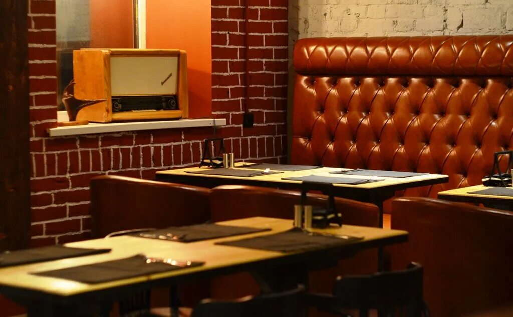 бар харпер астрахань. бар хоппер астрахань. культовый бар астрахань. культ бар самара. кафе бары астрахань.