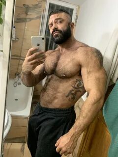 Muscle daddy