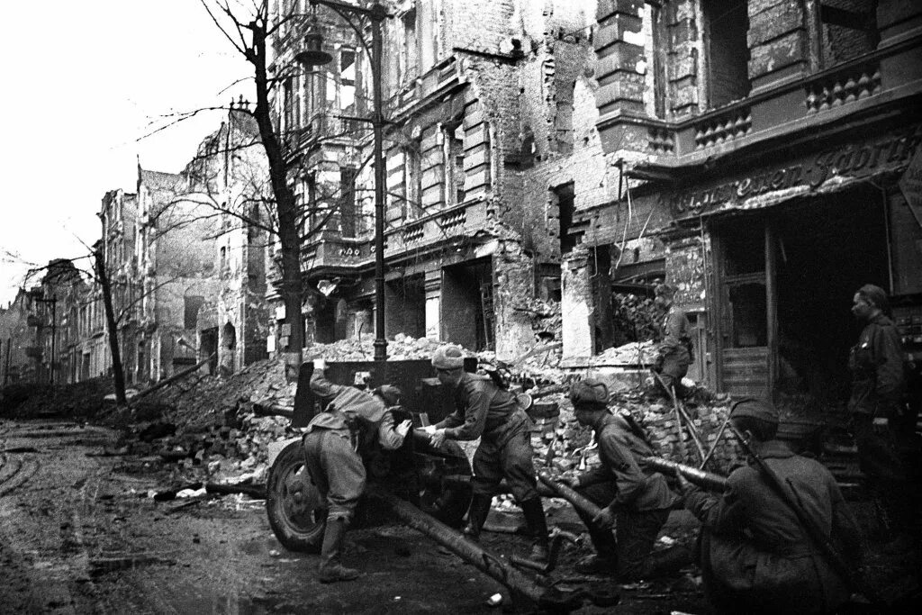 Последние дни великой отечественной войны. Великая Отечественная: Берлинская операция «штурм Берлина».