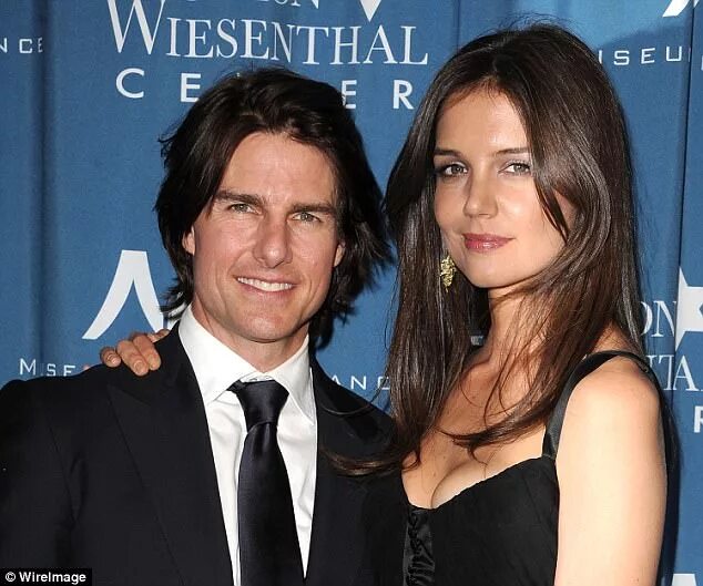 Report claims Tom Cruise 'hasn't seen or even called' his daughter Suri in years