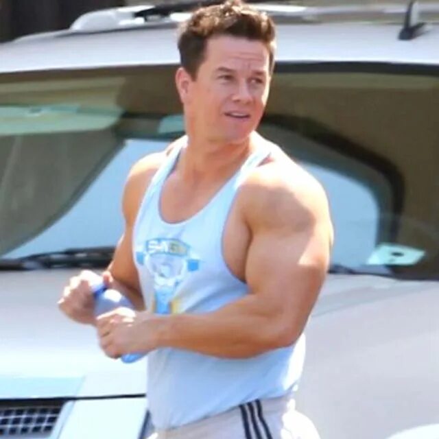 mark whalberg Chicos musculosos, Hombres guapos, Fisicoculturismo