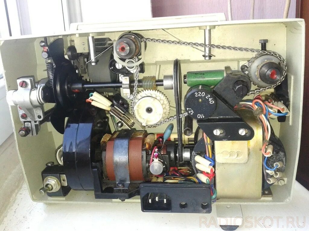 Кинопроектор содержание драгметаллов. Русь-310 кинопроектор. трансформатор кинопроектора русь. ламповый кинопроектор русь. кинопроектор русь-340.