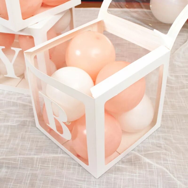 Кубики с шарами. Прозрачные коробки для шаров. Прозрачные коробки для воздушных шаров. Прозрачные коробки с шарами. Коробки для шариков прозрачные.