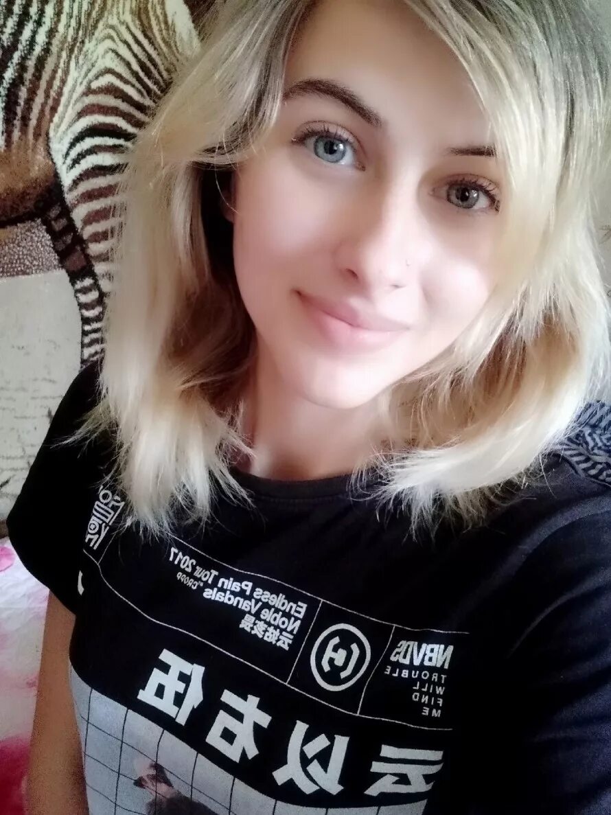 Город шахты красивые девушки. Вызвать девушку шахты. Девочка в шахтах. Кристина ефимкова волгоград. Мисс города шахты.