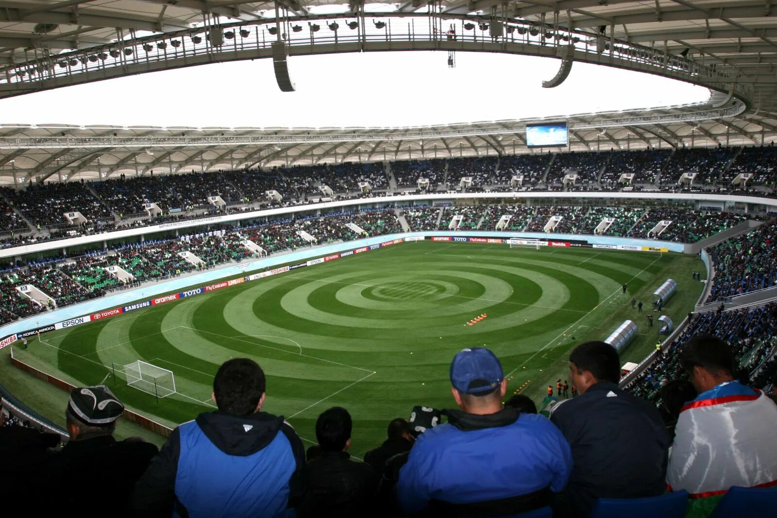 Stadion uz yangiliklari pro liga futbol. Бунёдкор футбольный стадион. Узбекистан стадион бунедкор. Стадион Миллий в Ташкенте. Бунёдкор Узбекистан Ташкент.