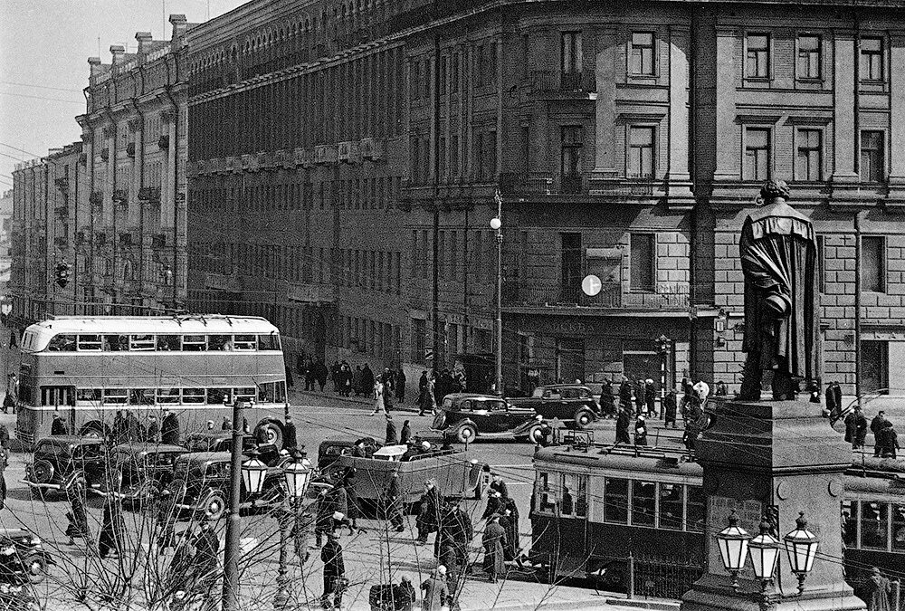 Улица горького москва в 1931. Тверская улица 1939 года. Москва фотохроника тасс. Улица горького москва в 1931. Москва 1939 год.