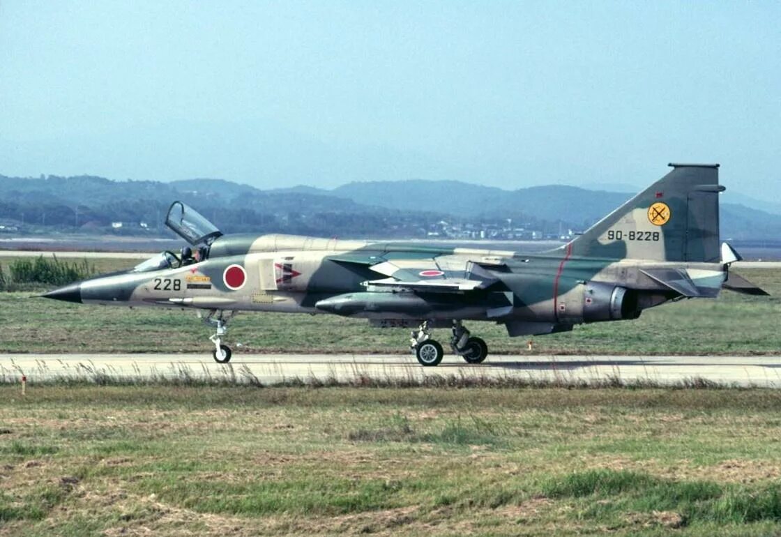 Mitsubishi f. Mitsubishi f-1. F-1-2 Mitsubishi. Японский истребитель Мицубиси f 1. Истребитель Mitsubishi f-1.