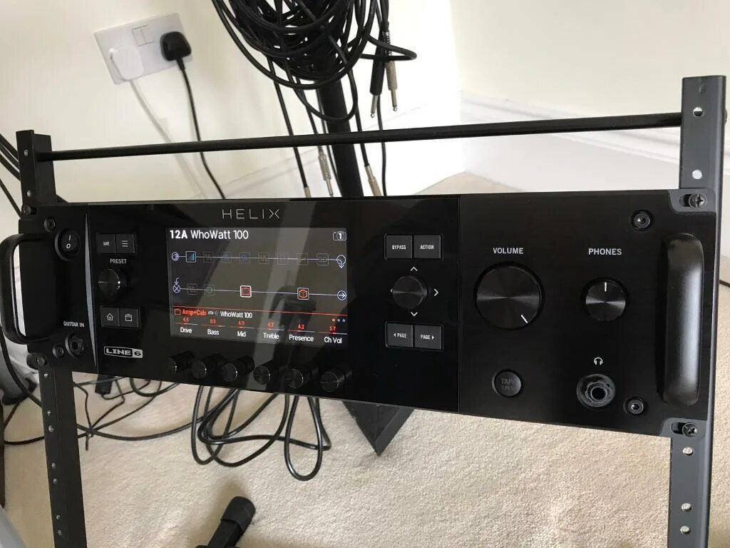 Helix line. Line 6 helix rack. педалборд line 6 helix. line 6 helix joystick repair. tc helicon voicelive энкодер крутилка.