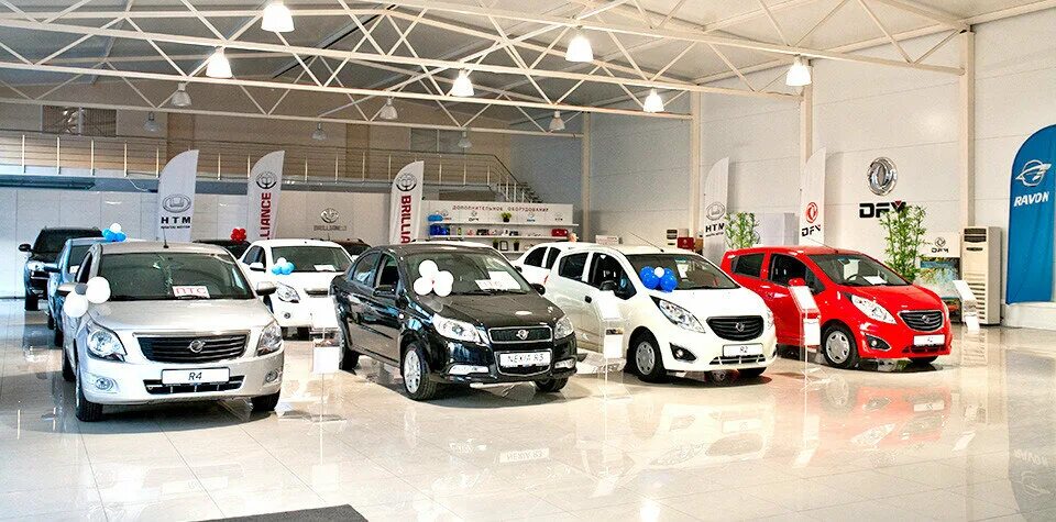 Автосалон китайских авто. Город краснодар автосалон. Топ китайских автомобилей. Китайские автомобили дилер. Автосалон китайских автомобилей.