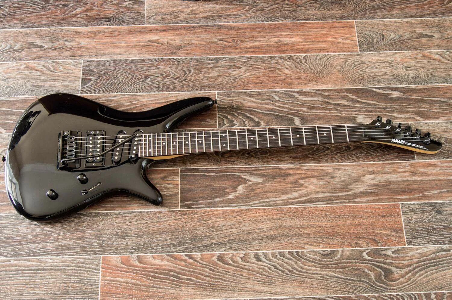 Гитара х. Fernandes fst-65. ямаха бас гитара 80х. superstrat fernandes fr 65. электрогитара ямаха 80х годов.