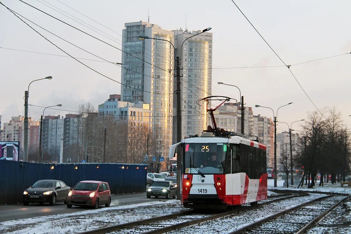 Лм-2008 Москва. Трамвай 25 Купчино. Трамвай лм-2008. Трамвай 43 СПБ.