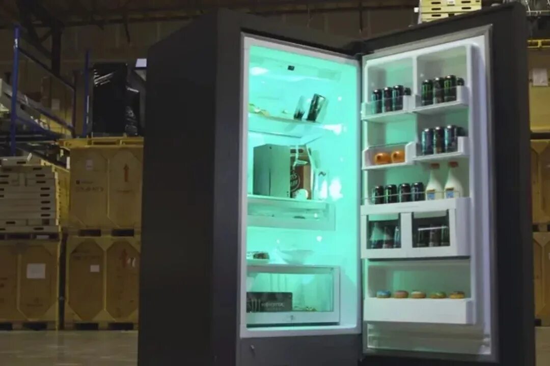 Xbox series x холодильник. Xbox Series x Fridge. Мини холодильник Xbox. Xbox Series x Mini Fridge. Холодильник в стиле Xbox Series x.