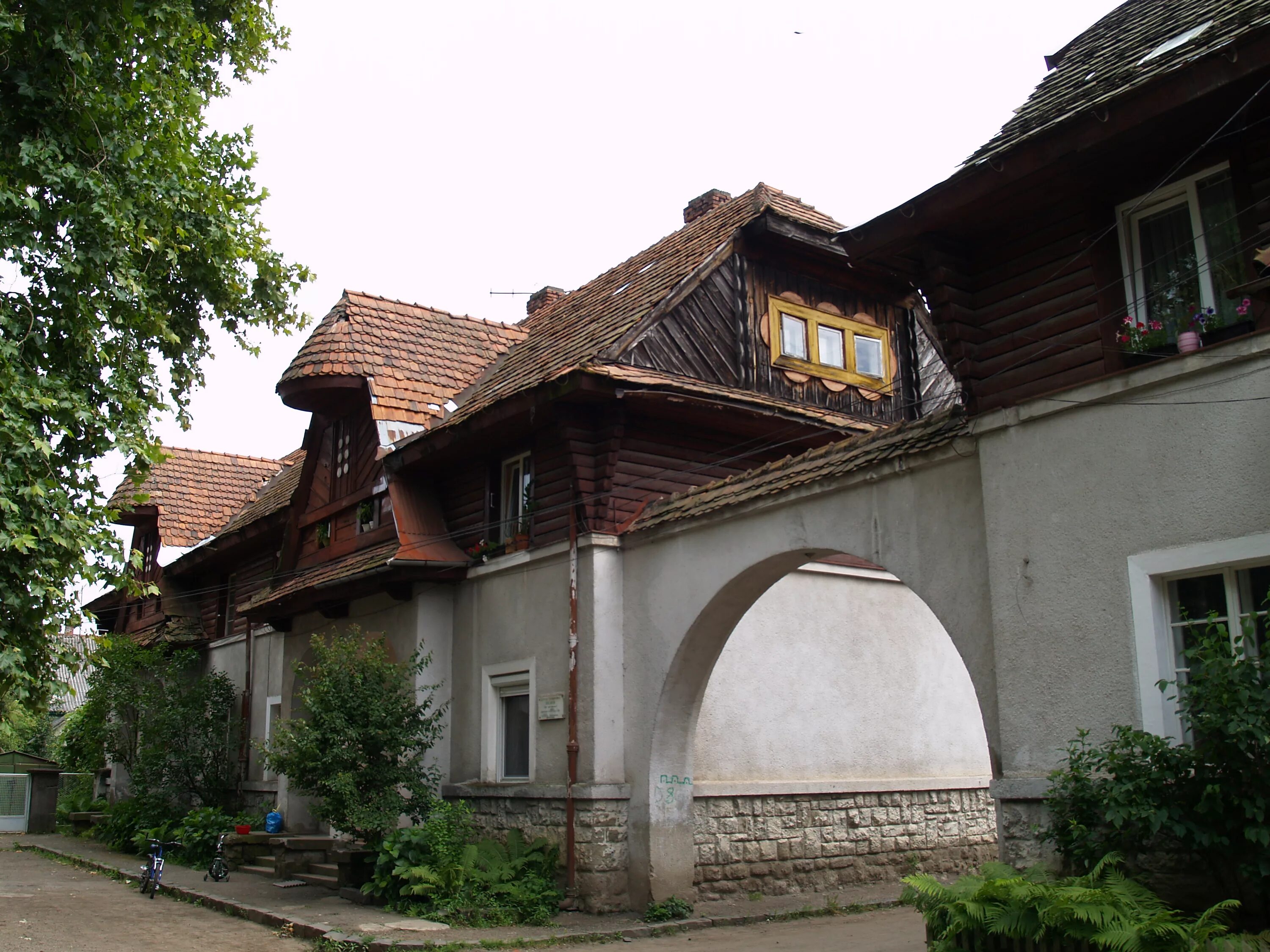Закарпатье хуст. Хуст город закарпатье. мукачево хуст. замок хуст закарпатье.