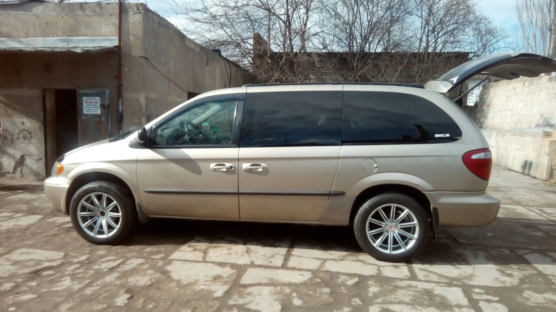 Гранд караван 4. Dodge Grand Caravan r18. Додж Гранд Караван 4. Додж Гранд Караван 3. Dodge Caravan r18.