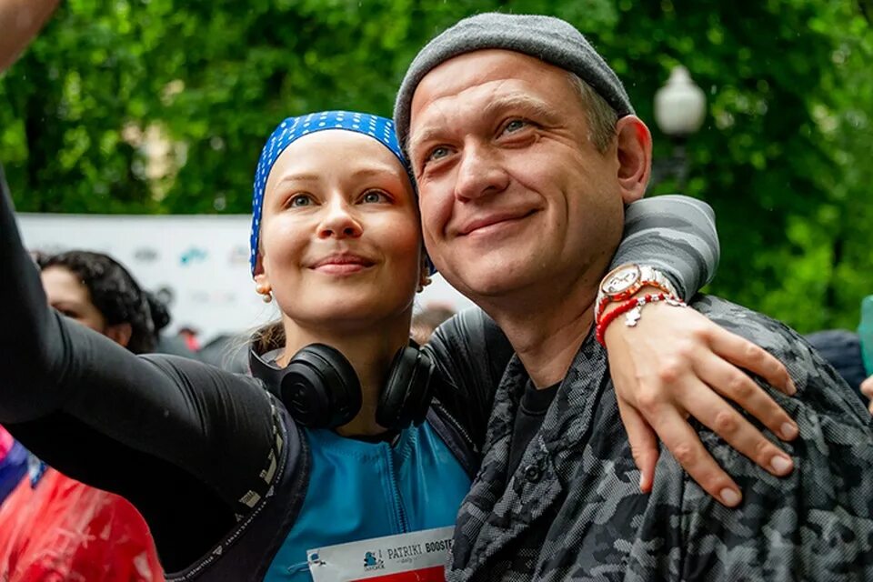 юлия пересильд. юлия пересильд - трое (2020). пересильд семейное положение. пересильд с дочками. пересильд семейное положение.