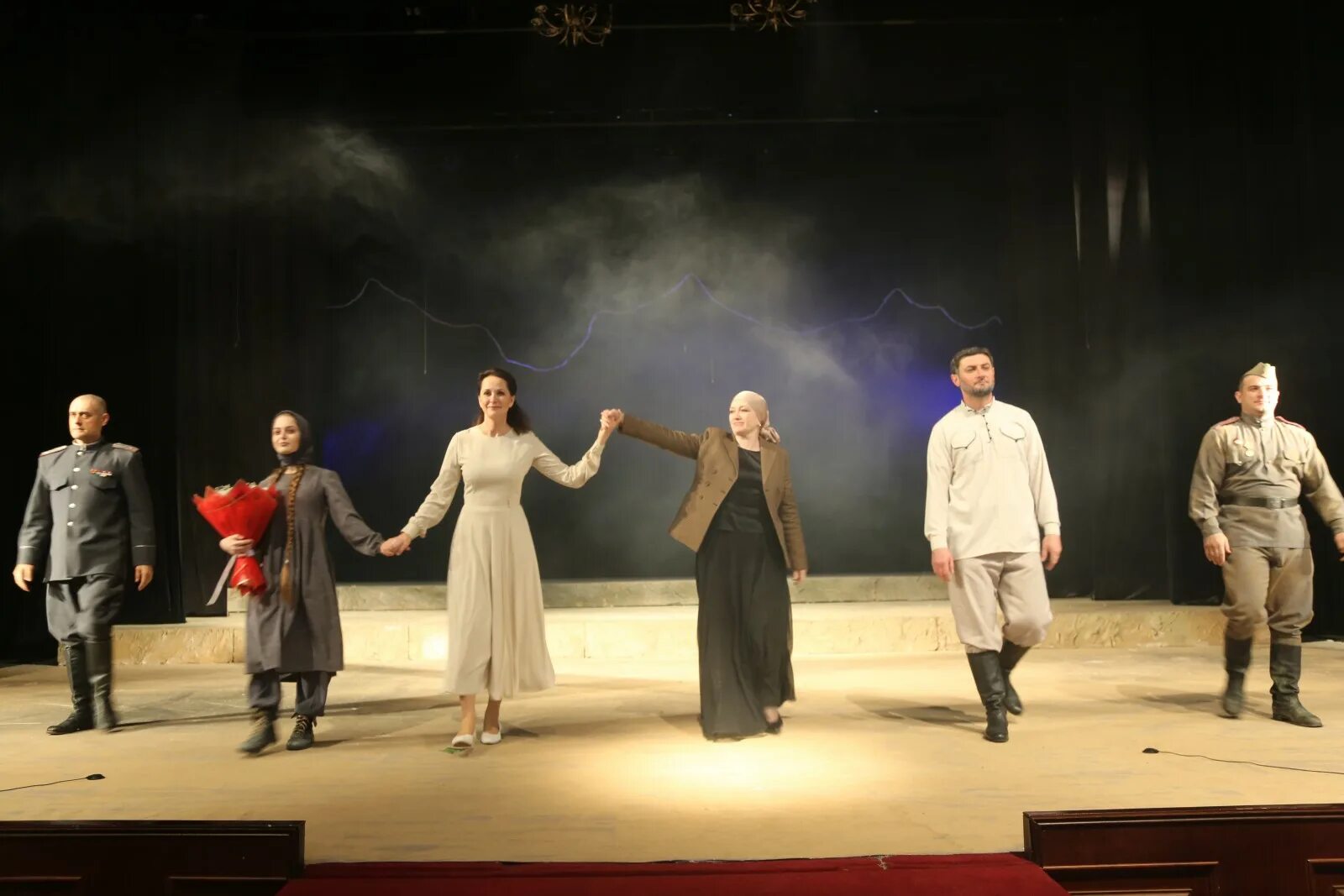 Состоится показ спектаклей. Спектакль хава в еврейском театре. Состоится показ спектаклей. Шейх санан гусейн джавид. Состоится показ спектаклей.