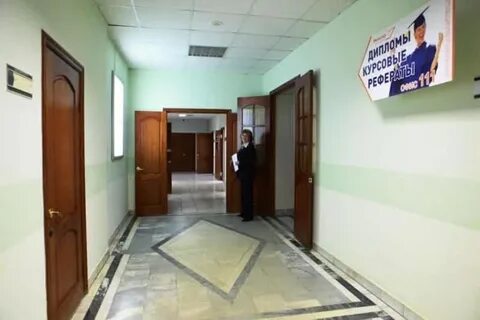 Журналистов 2