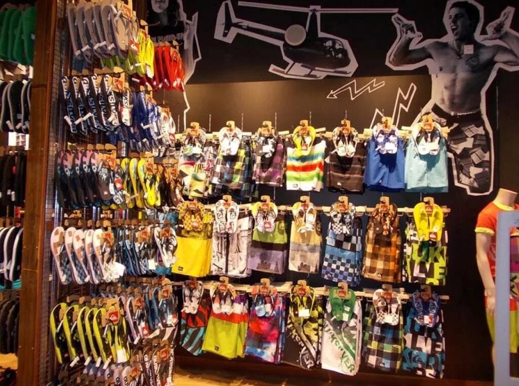 Мужские шоурумы спб. Мужская одежда анапа. Магазин мужской одежды анапа. Бренды одежды в анапе. Халат анапа.