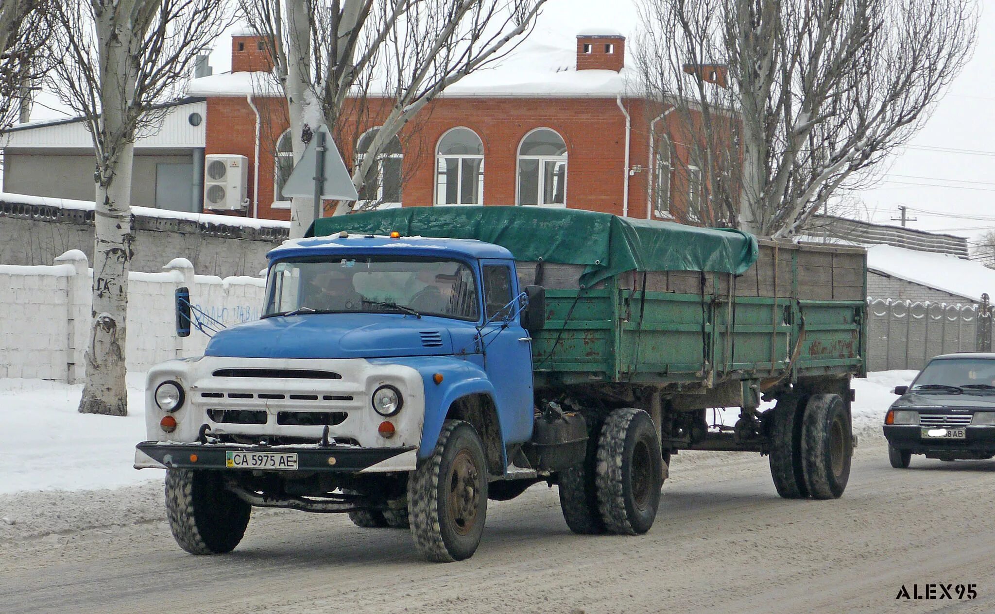 Покажи зил 130. ЗИЛ-130 грузовой. ЗИЛ 130 грузовой бортовой. Седельный тягач ЗИЛ-441510. ЗИЛ 130 седельный.