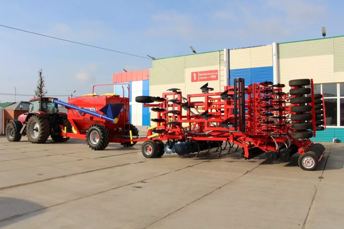 культиватор малахит ккп12000. агратор комби 9000. автомобилеразгрузчик авс-50. автомобилеразгрузчик авс-50. сеялка агромастер 6000.