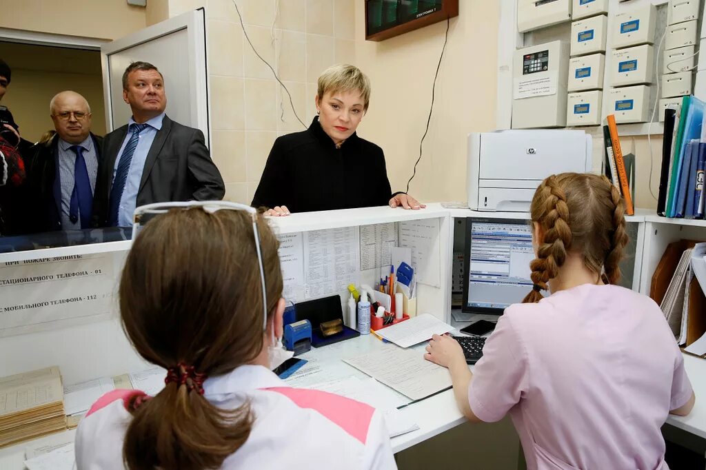 Детская поликлиника кандалакша. Поликлиника Кандалакша Нива 3. Больница в Кандалакше на Ниве 3. Взрослая поликлиника Кандалакша. Мурманская область Кандалакша больница врачи.