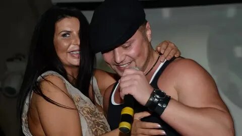 Кездейсоқ юбка астындағы суреті жоқ