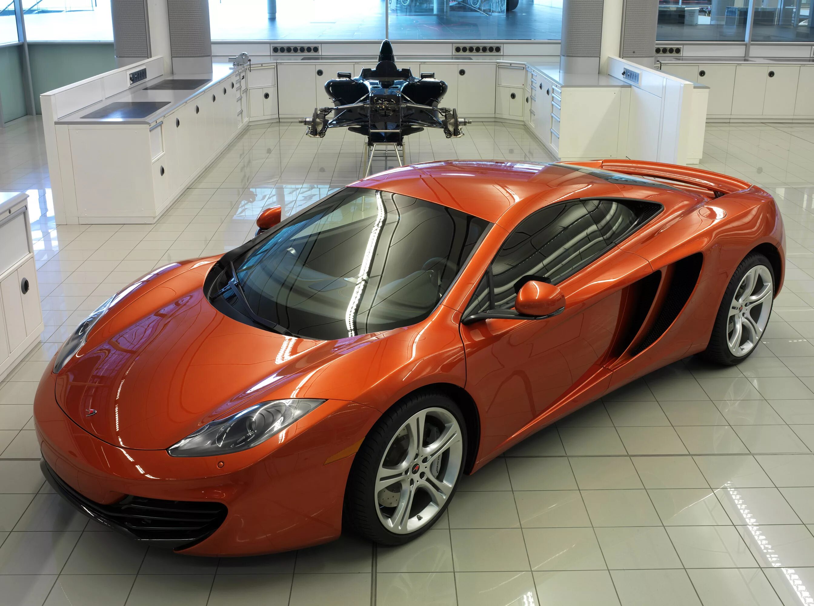 Машина без названия. MCLAREN mp4-12c. 2011 MCLAREN 12c Coupe. Машина MCLAREN mp4-12c. MCLAREN mp12 c.