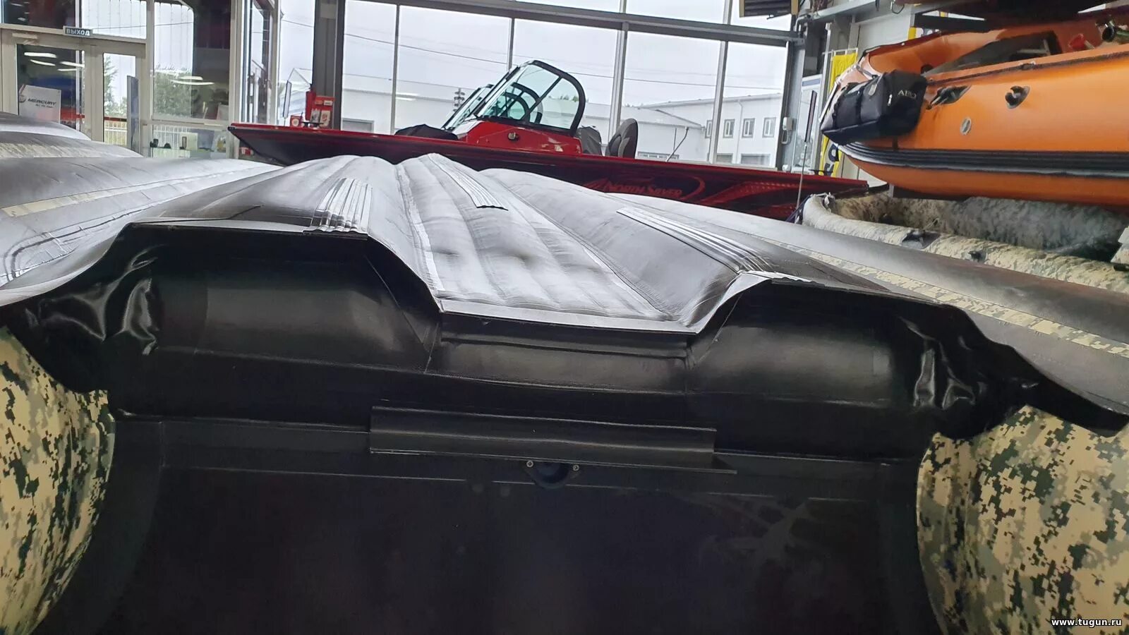 Солар-470 стрела jet. Ssj 100 utair. Лодка солар 470 суперджет. Лодки суперджет. Лодки суперджет.